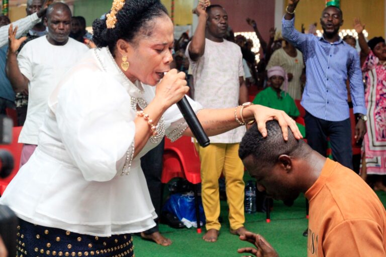 POWERFUL MESSAGE FROM PROPHETESS MRS. VIDA OSEI MENSAH ( KUMASI BRANCH, VIDA BETHEL )